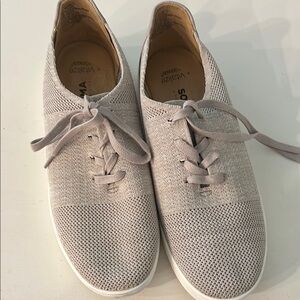 Sonoma Women's Light Gray Knit Sneakers